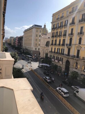Exterior - Mamalu Studios and Suites (Naples)