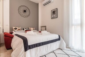 2 chambres, fer et planche à repasser, lit de bébé portatif, Wi-Fi