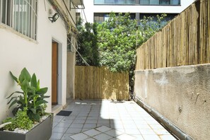 Front of property - Simple Living in Tel Aviv by Sea N' Rent (Tel Aviv)