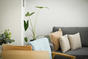 Living area - Simple Living in Tel Aviv by Sea N' Rent (Tel Aviv)