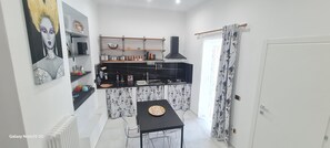 Private kitchen - Renovated old house in Theater Square within walking distance of the Via Atenea (Agrigento)