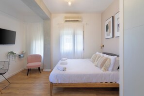 Studio | Individually decorated, individually furnished, desk, iron/ironing board - PORT CITY HAIFA BAT GALIM (Haifa)