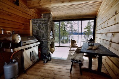 Villa Northern Lights: The Beautiful Gem of Northern Finland by DG Lomailu