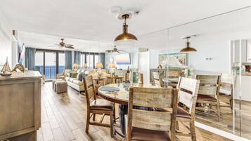 Signature Condo, 2 Bedrooms, Balcony, Beach View | In-room dining