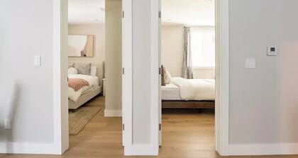 Luxury Entire Suite Close to SF!