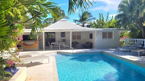 Villa rental with swimming pool in Karukera for 4 people in Saint-François