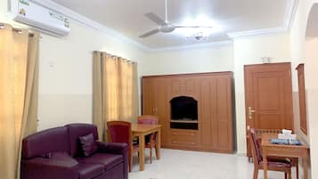 Standard Double Room, 1 King Bed | Laptop workspace, free WiFi, bed sheets