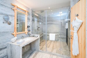 Bathroom - Ananta Spa & Resort Jaipur (Amer)