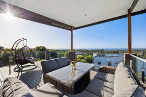 Terrace/patio - Blissful Sunhill | Pool & Bay Views (Mount Martha)