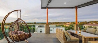 Blissful Sunhill | Pool & Bay Views