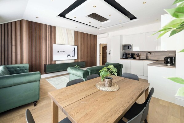 Imagen sin descripción, 1 de 42, botón