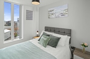 Leilighet, 2 queensize-senger | 2 soverom, wi-fi (inkludert) og sengetøy