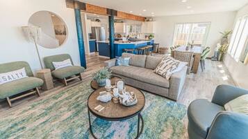 Televisie, een open haard en videospelletjes