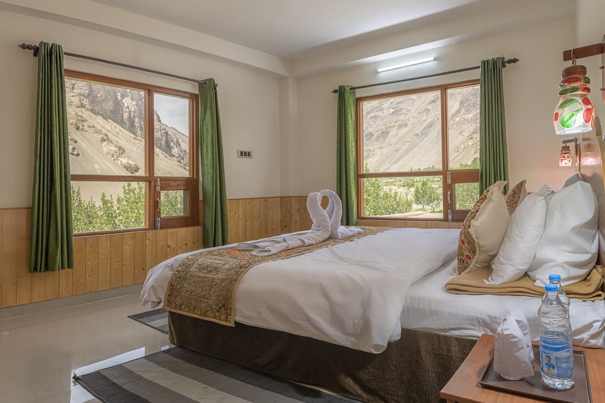 Deluxe Room, Valley View