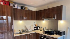Apartment, 1 Queen Bed with Sofa bed | Private kitchen | Fridge, microwave, oven, stovetop - Beautiful 1-bed Apartment in Bristol (Bristol)