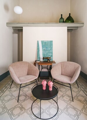 套房 | 客房內保險箱、遮光布/窗簾、免費無線上網