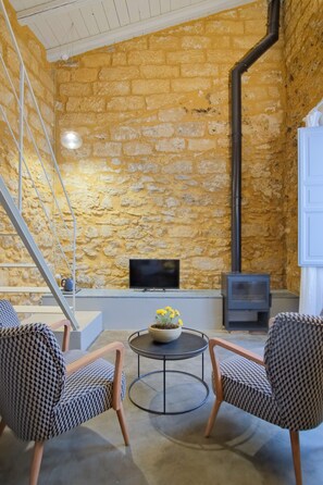 豪華套房 | 客房內保險箱、遮光布/窗簾、免費無線上網