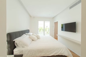 Vila luxo | 1 quarto, cofres nos quartos, ferros/tábuas de passar roupa