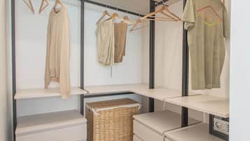 Deluxe Villa | 1 bedroom, in-room safe, iron/ironing board, free WiFi