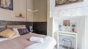 1 bedroom, iron/ironing board, free WiFi, bed sheets