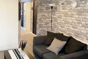 Apartment | Interior - Comfy One Bed Room Flat Near Leeds City Centre (Leeds)
