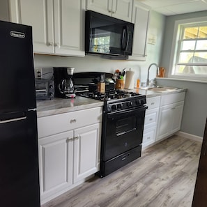 full kitchen