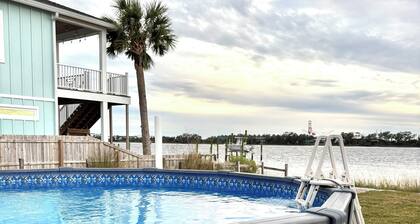 3 bed 2 bath Pool home Andrew’s island. Dolphin views from dock!