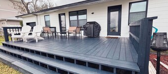 3 bed 2 bath Pool home Andrew’s island. Dolphin views from dock!