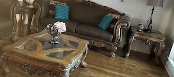 Short and long term rental. Less than 10 minutes from downtown Memphis , TN
