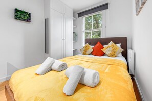 Studio | Iron/ironing board, free WiFi, bed sheets - Serviced Studio Flat in Paddington London W2 (London)