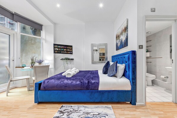 Studio | Free WiFi, bed sheets - Immaculate 1-bed Studio in London (London)