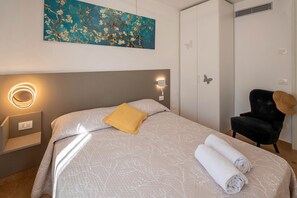 3 habitaciones, tabla de planchar con plancha y wifi gratis 