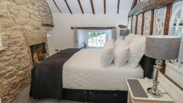 2 habitaciones, decoración personalizada y muebles diferentes
