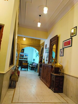 Entrada de la propiedad