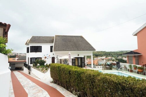 Workvilla, 17m Downtown, 29 ppl