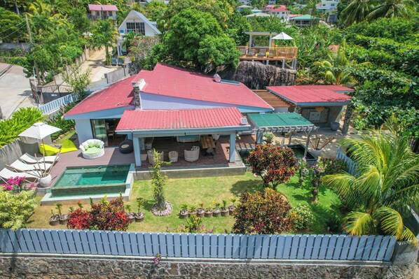 Mặt tiền nơi lưu trú