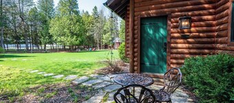 Cozy 2-Unit Duplex | 1 block to Sunsets & Dining