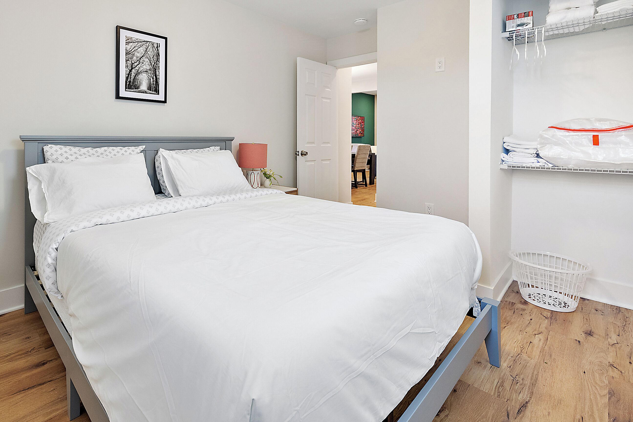 2 bedrooms, in-room safe, iron/ironing board, free WiFi