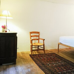 2 chambres, bureau, fer et planche à repasser, Wi-Fi