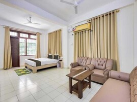 Pillowtop beds, free WiFi, bed sheets