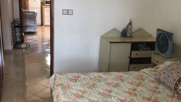 3 chambres, bureau, Wi-Fi, draps fournis