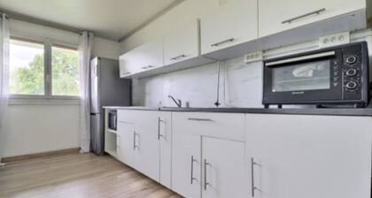 APPARTEMENT 70M2  COSY FAMILLIAL Ă  ERMONT