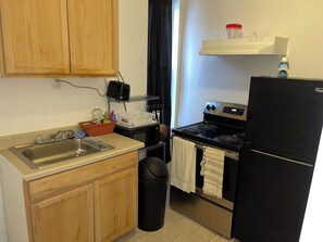 Microwave, oven, stovetop - Aria Hospital, I-95, NY ramp (Philadelphia)