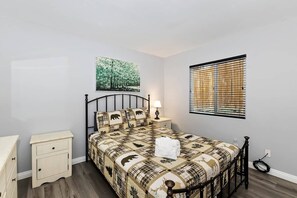 1 camera, Wi-Fi, lenzuola