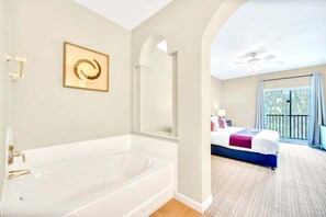 3 Schlafzimmer, Bügeleisen/Bügelbrett, Reisekinderbett, WLAN