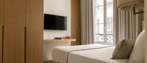3 chambres, fer et planche à repasser, accès au Wi-Fi (inclus)