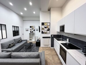 Living area - Urban Flat 66 - Pretty 3 bedroom in Paris (París)