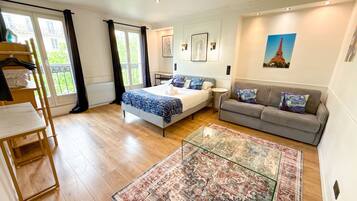 4 slaapkamers, een strijkplank/strijkijzer, gratis wifi, beddengoed