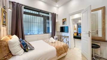 1 slaapkamer, een strijkplank/strijkijzer, gratis wifi, beddengoed