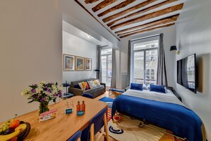 3 dormitorios, tabla de planchar con plancha, wifi gratis y ropa de cama